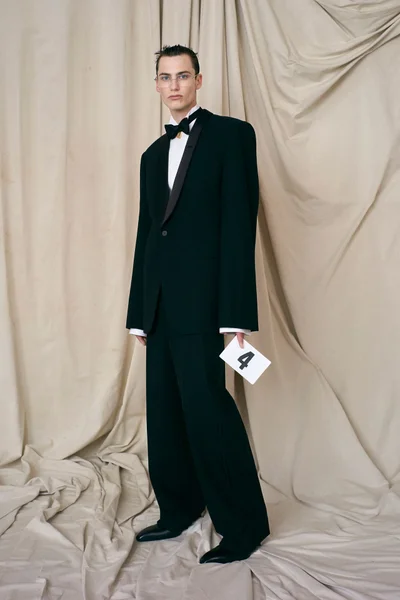 Look 4